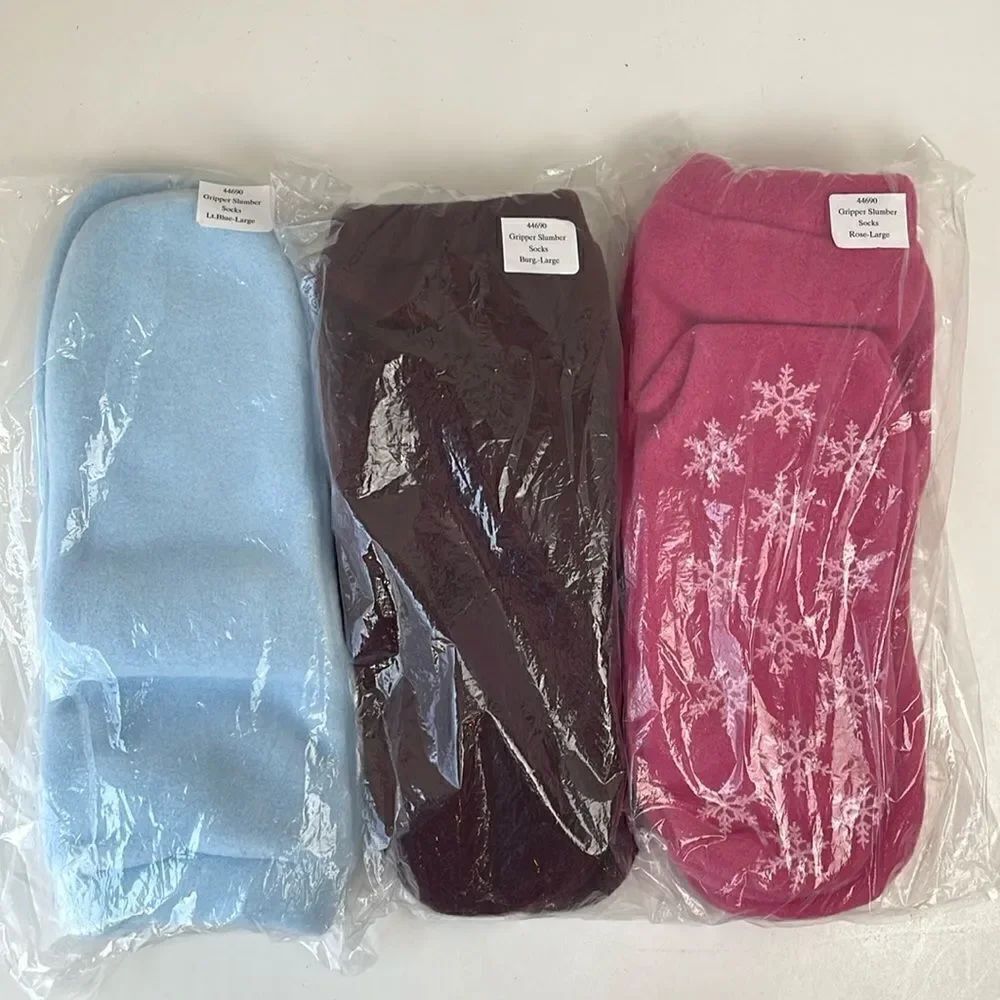 NWT Gripper Fleece Slumber Socks